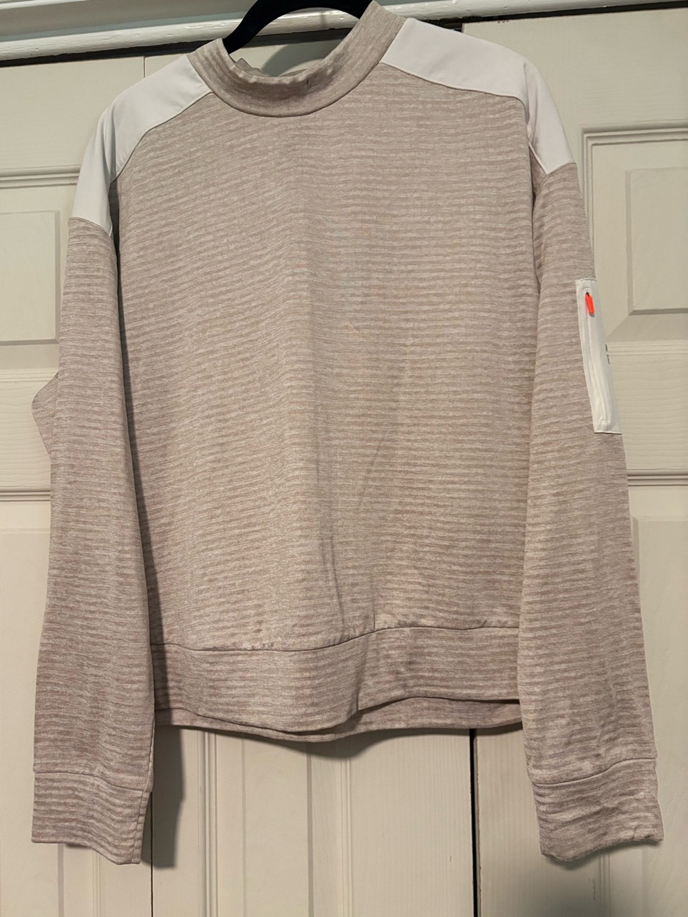 New Balance Running Pullover Sweatshirt | Athleisure Performance Top Neutral